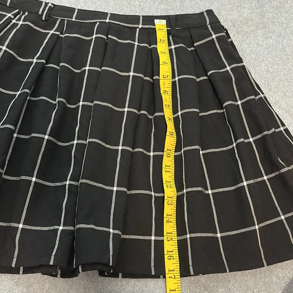 Hot Topic Pleated Mini Skirt Large Preppy Plaid Grunge Academia Bratz Punk